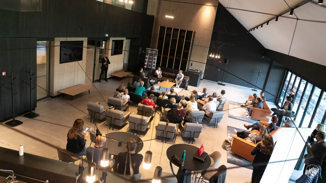 La rencontre avec Louane au Salon Paraiges